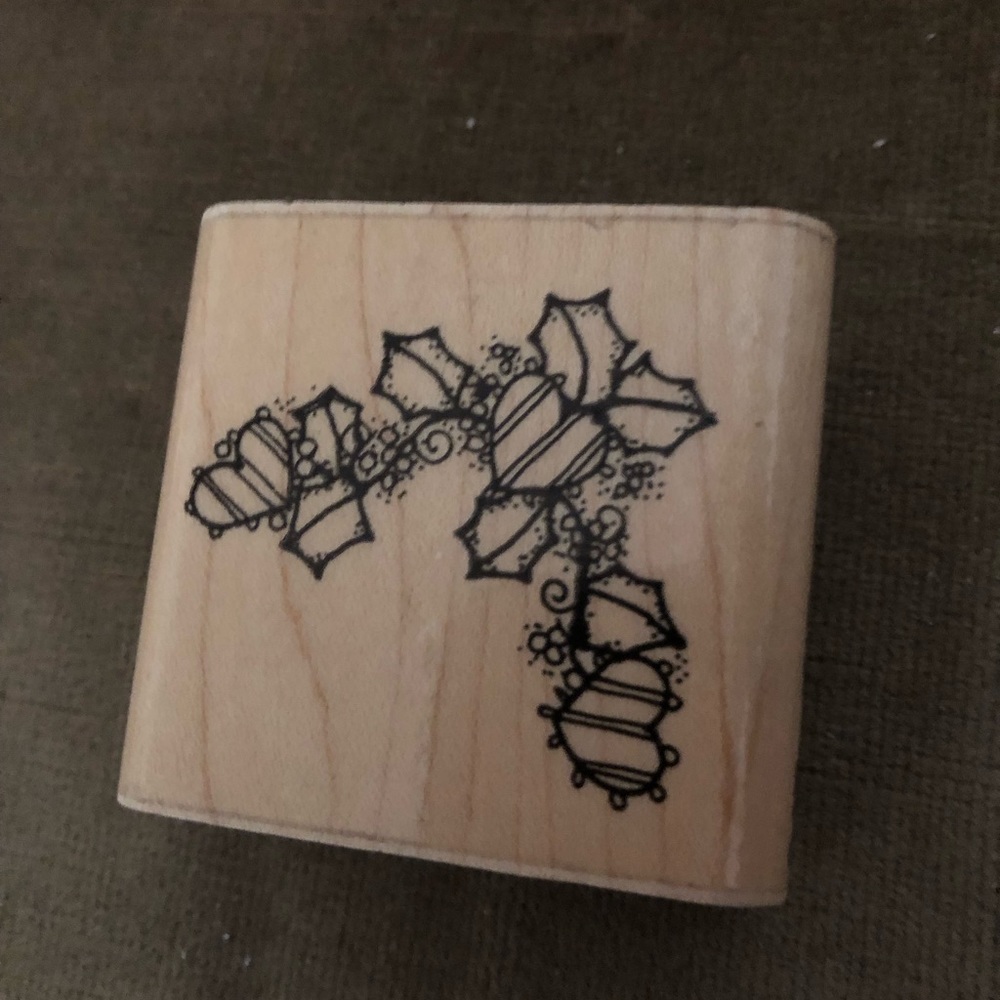 🎄💜D.O.T.S. Hearts & Holly Rubber Stamp - 692 $12 or 🎉